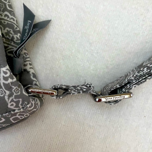 ❤️AMAZING DEAL❤️ Oklahoma State Vera Bradley Triple Zip Hipster Crossbody NWT - Picture 10 of 10